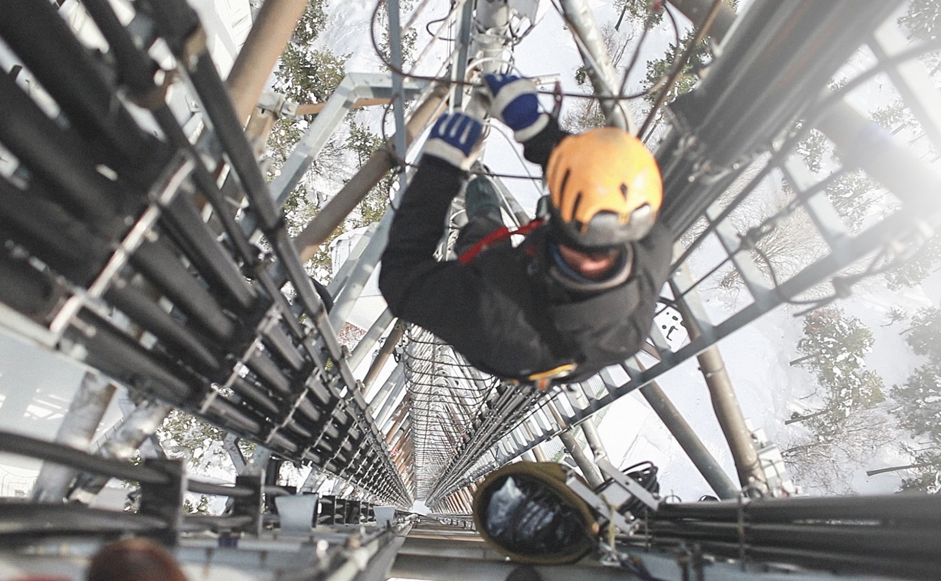 NTTドコモ、既存の基地局を更新して5Gに移行